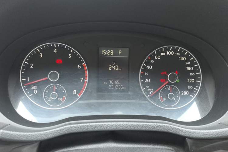 Used Volkswagen Passat 2011 1.8 TSI DSG Prestige Edition Instrument Cluster