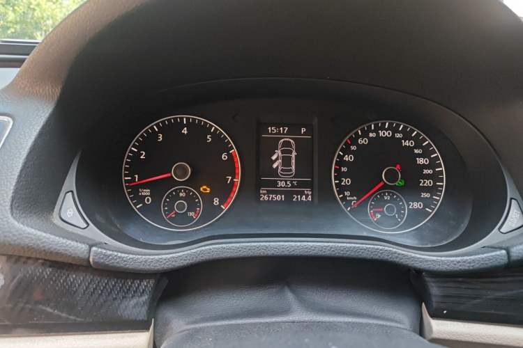 Used Volkswagen Passat 2011 1.8TSI DSG Prestige Edition Instrument Cluster