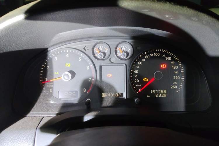 Used Volkswagen Passat 2011 1.8T Automatic Luxury Model Instrument Cluster