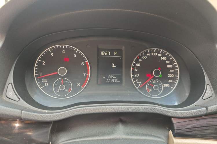 Used Volkswagen Passat 2011 1.8 TSI DSG Prestige Edition Instrument Cluster