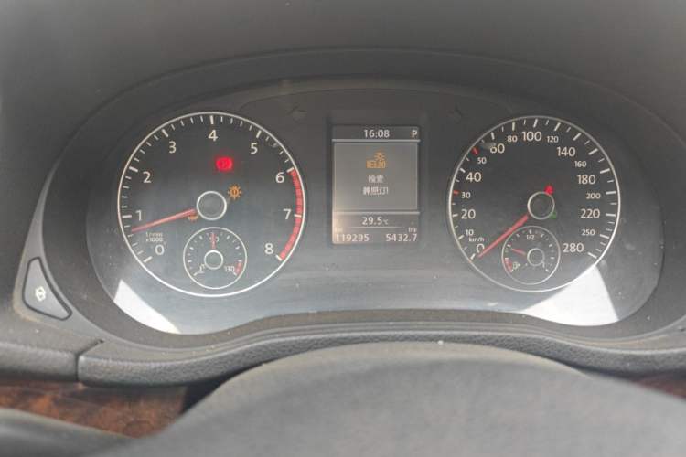 Used Volkswagen Passat 2011 2.0 TSI DSG Ultimate Edition Instrument Cluster