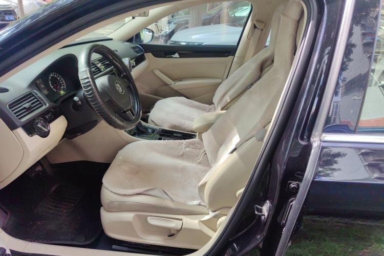 Used Volkswagen Passat 2011 1.8TSI Automatic Prestige Edition Left Front Seat
