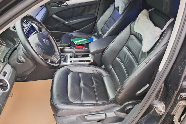 Used Volkswagen Passat 2011 1.8TSI Automatic Prestige Edition Left Front Seat