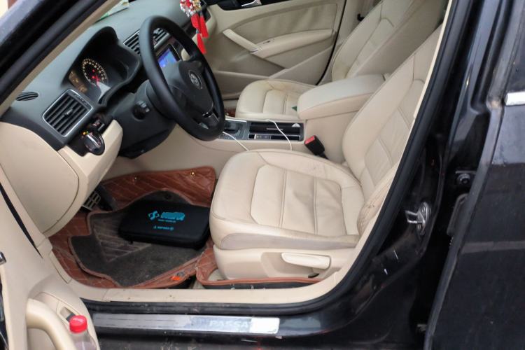 Used Volkswagen Passat 2011 1.8 TSI DSG Prestige Edition Left Front Seat