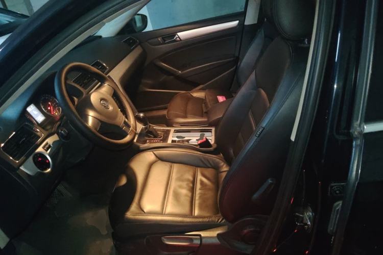 Used Volkswagen Passat 2011 1.8 TSI DSG Prestige Edition Left Front Seat