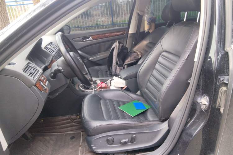 Used Volkswagen Passat 2011 2.0 TSI DSG Premium Edition Left Front Seat
