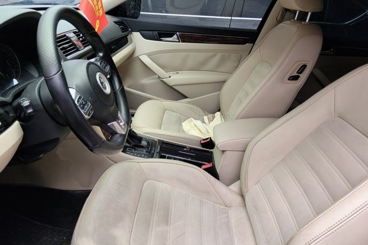 Used Volkswagen Passat 2011 3.0L V6 DSG Flagship Edition Left Front Seat