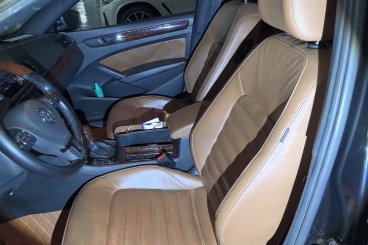 Used Volkswagen Passat 2011 3.0L V6 DSG Flagship Edition Left Front Seat