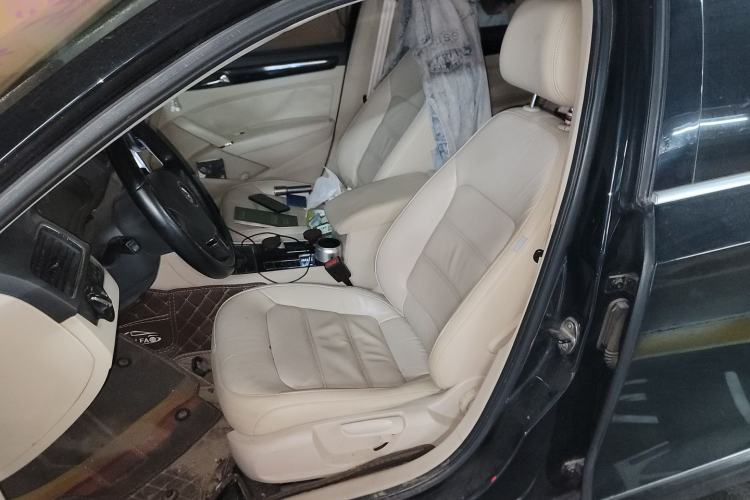 Used Volkswagen Passat 2011 1.8 TSI DSG Prestige Edition Left Front Seat