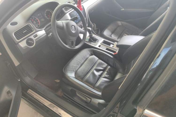 Used Volkswagen Passat 2011 1.8TSI Automatic Prestige Edition Left Front Seat