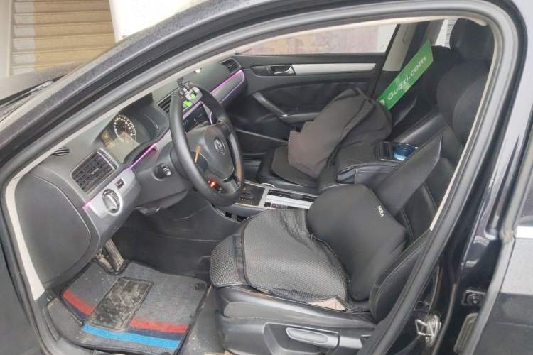 Used Volkswagen Passat 2011 1.8 TSI DSG Prestige Edition Left Front Seat