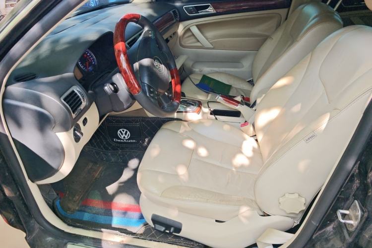 Used Volkswagen Passat 2011 1.8T Automatic Luxury Model Left Front Seat