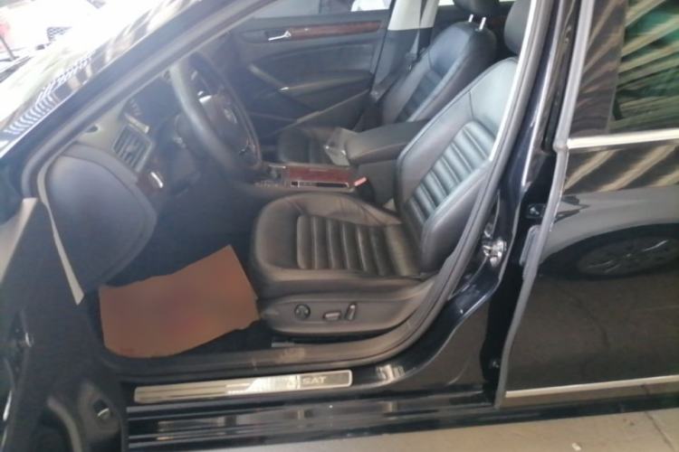 Used Volkswagen Passat 2011 1.8TSI DSG Prestige Edition Left Front Seat