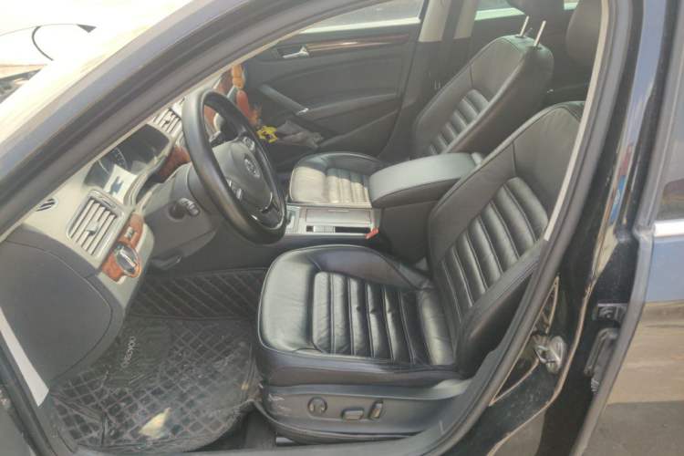 Used Volkswagen Passat 2011 1.8 TSI DSG Prestige Edition Left Front Seat