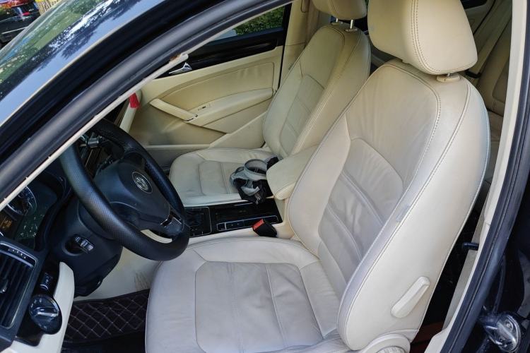 Used Volkswagen Passat 2011 1.8 TSI DSG Prestige Edition Left Front Seat