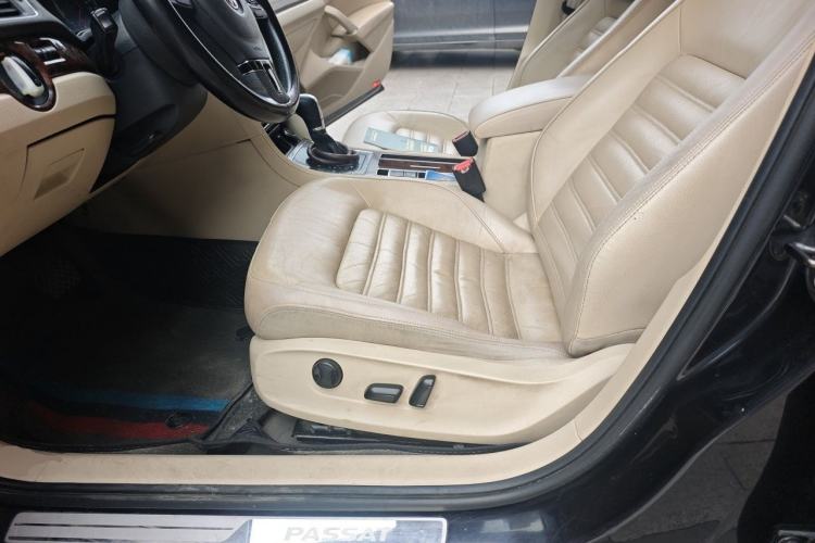 Used Volkswagen Passat 2011 1.8TSI DSG Prestige Edition Left Front Seat