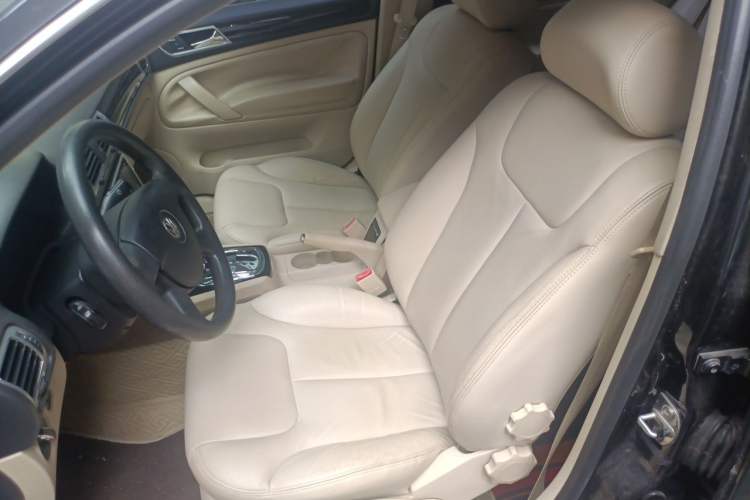 Used Volkswagen Passat 2011 1.8T Automatic Luxury Model Left Front Seat