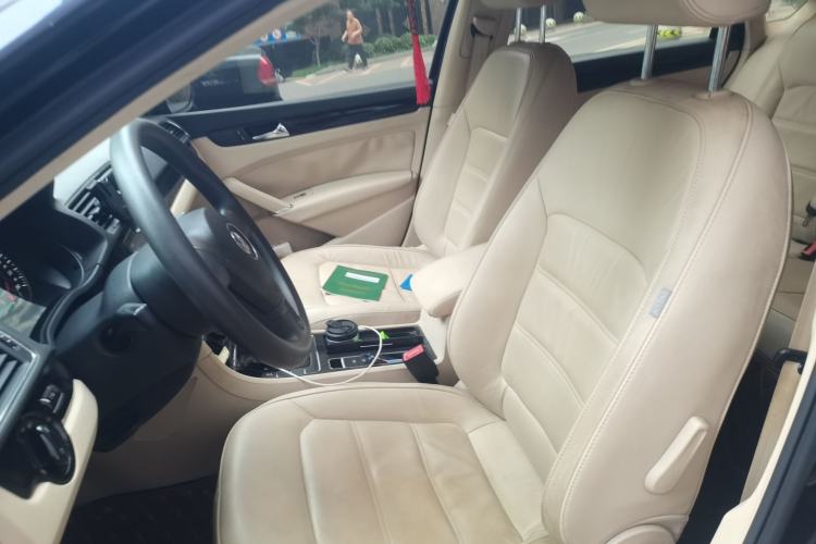 Used Volkswagen Passat 2011 1.8TSI Automatic Prestige Edition Left Front Seat
