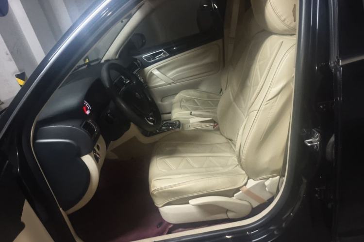 Used Volkswagen Passat 2011 1.8T Automatic Luxury Model Left Front Seat