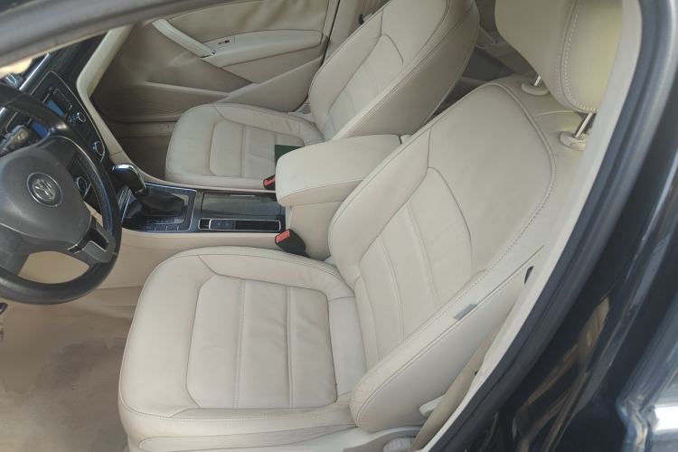 Used Volkswagen Passat 2011 1.8 TSI DSG Prestige Edition Left Front Seat