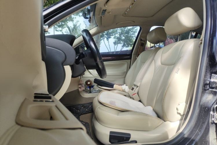 Used Volkswagen Passat 2011 1.8T Automatic Luxury Model Left Front Seat