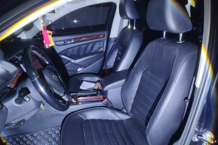 Used Volkswagen Passat 2011 1.8TSI DSG Prestige Edition Left Front Seat