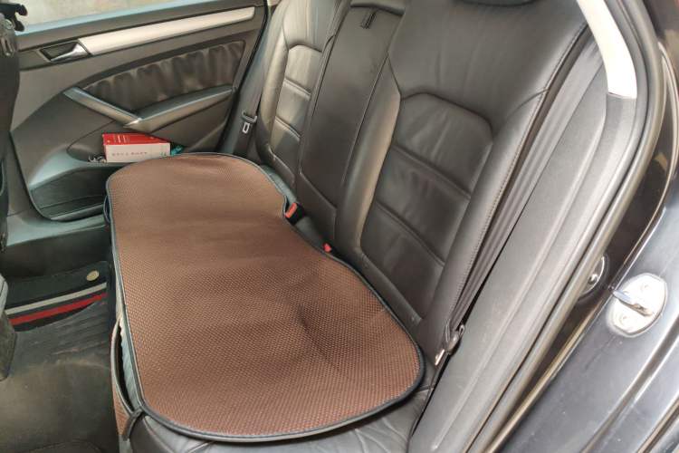 Used Volkswagen Passat 2011 1.4 TSI Manual Luxury Edition Left Rear Seat