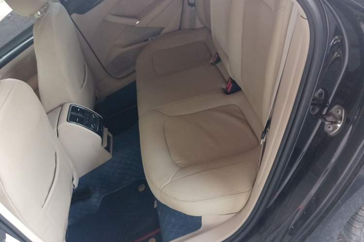 Used Volkswagen Passat 2011 1.8 TSI DSG Prestige Edition Left Rear Seat
