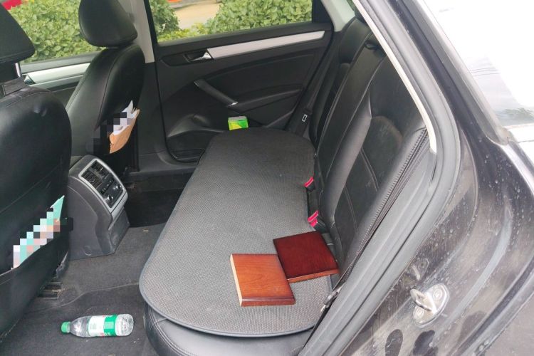 Used Volkswagen Passat 2011 1.8 TSI DSG Prestige Edition Left Rear Seat