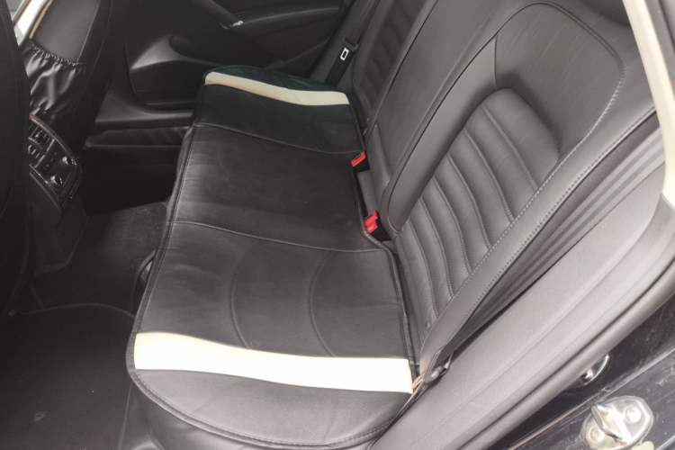 Used Volkswagen Passat 2011 1.8TSI DSG Prestige Edition Left Rear Seat