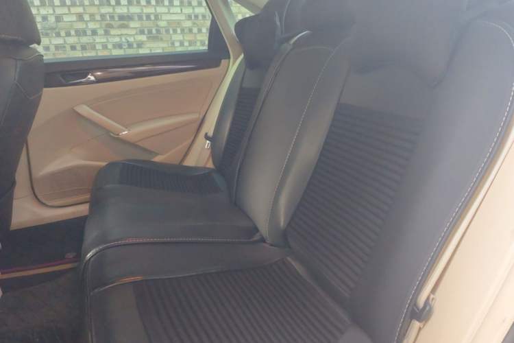 Used Volkswagen Passat 2011 2.0 TSI DSG Premium Edition Left Rear Seat