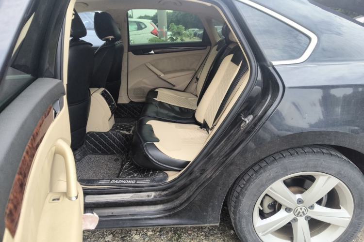 Used Volkswagen Passat 2011 1.8TSI DSG Prestige Edition Left Rear Seat