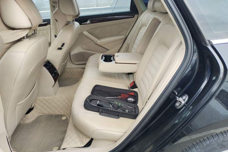 Used Volkswagen Passat 2011 2.0 TSI DSG Ultimate Edition Left Rear Seat