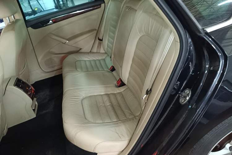 Used Volkswagen Passat 2011 2.0 TSI DSG Premium Edition Left Rear Seat