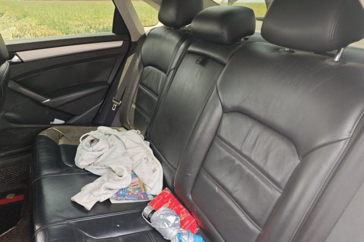 Used Volkswagen Passat 2011 1.4 TSI Manual Luxury Edition Left Rear Seat