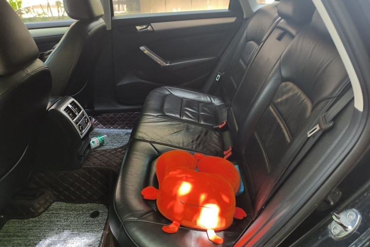 Used Volkswagen Passat 2011 1.8TSI Automatic Prestige Edition Left Rear Seat