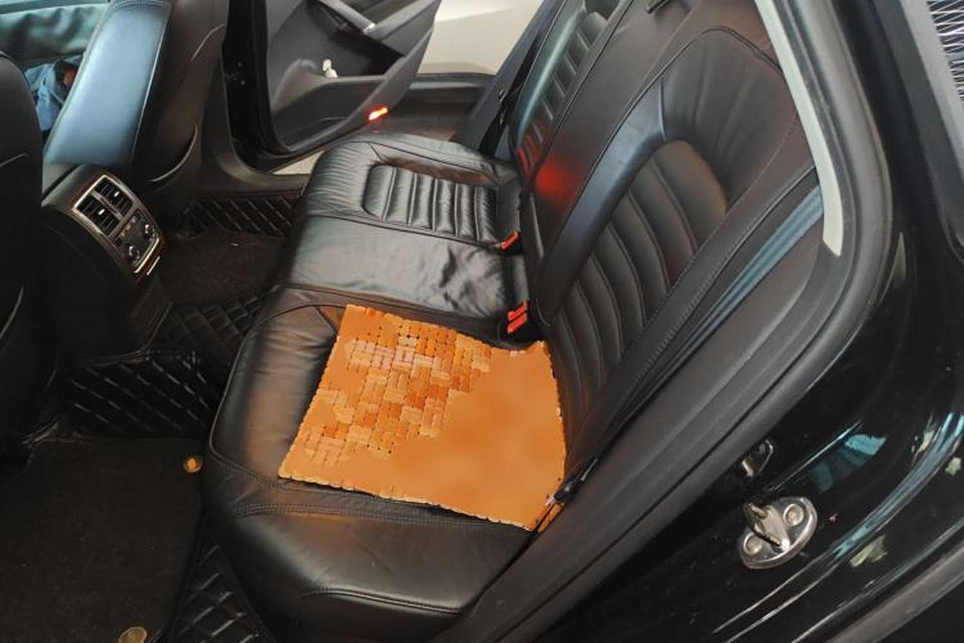 Used Volkswagen Passat 2011 1.8TSI DSG Prestige Edition Left Rear Seat