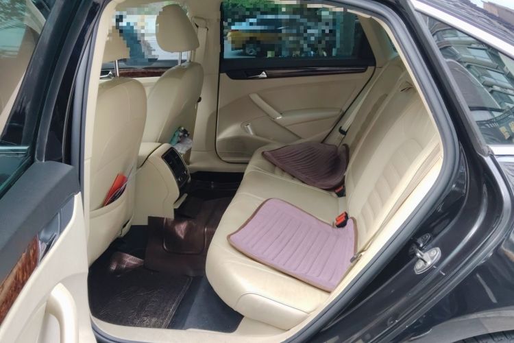 Used Volkswagen Passat 2011 1.8TSI DSG Prestige Edition Left Rear Seat