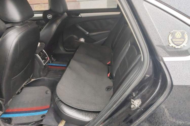 Used Volkswagen Passat 2011 1.8 TSI DSG Prestige Edition Left Rear Seat