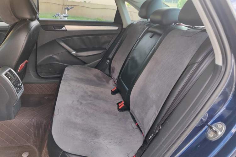 Used Volkswagen Passat 2011 1.8 TSI DSG Prestige Edition Left Rear Seat