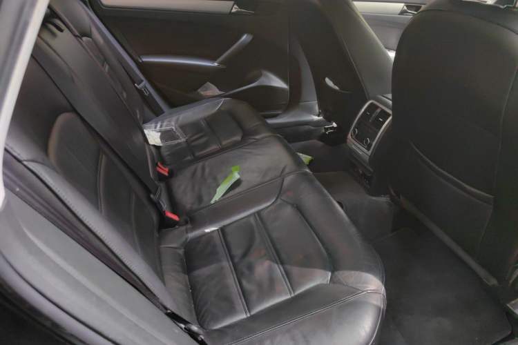 Used Volkswagen Passat 2011 1.8 TSI DSG Prestige Edition Left Rear Seat