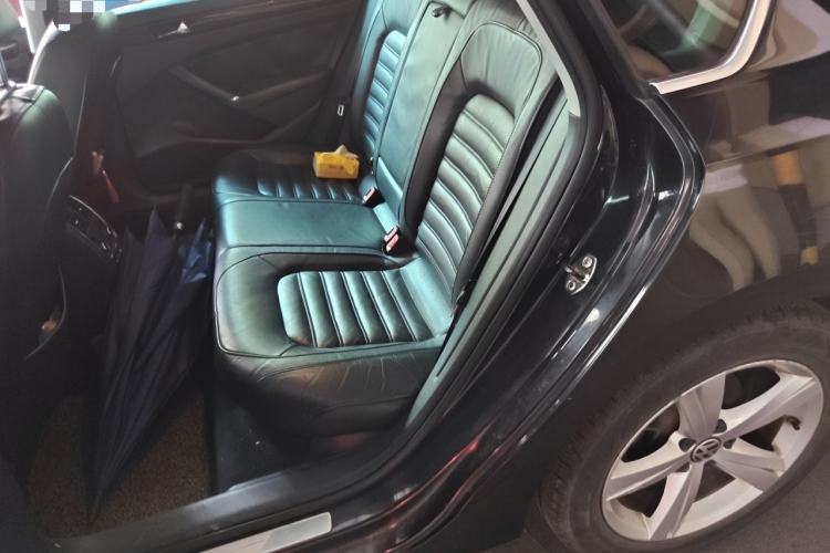 Used Volkswagen Passat 2011 2.0 TSI DSG Premium Edition Left Rear Seat