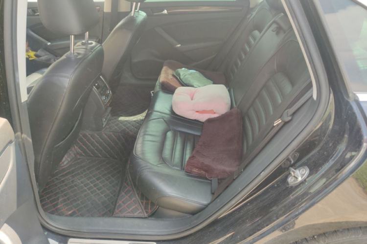 Used Volkswagen Passat 2011 1.8 TSI DSG Prestige Edition Left Rear Seat