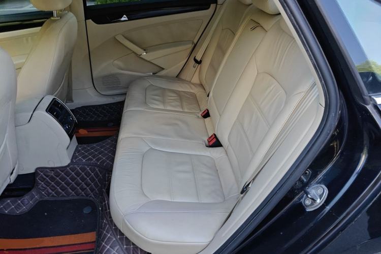 Used Volkswagen Passat 2011 1.8 TSI DSG Prestige Edition Left Rear Seat