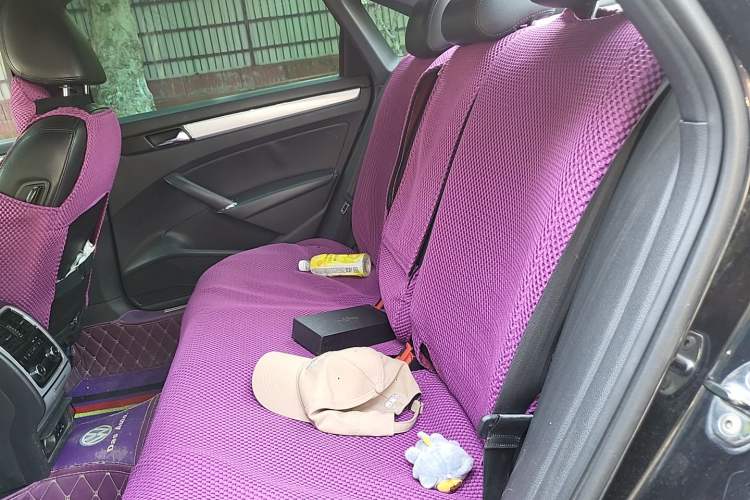 Used Volkswagen Passat 2011 2.0 TSI DSG Ultimate Edition Left Rear Seat