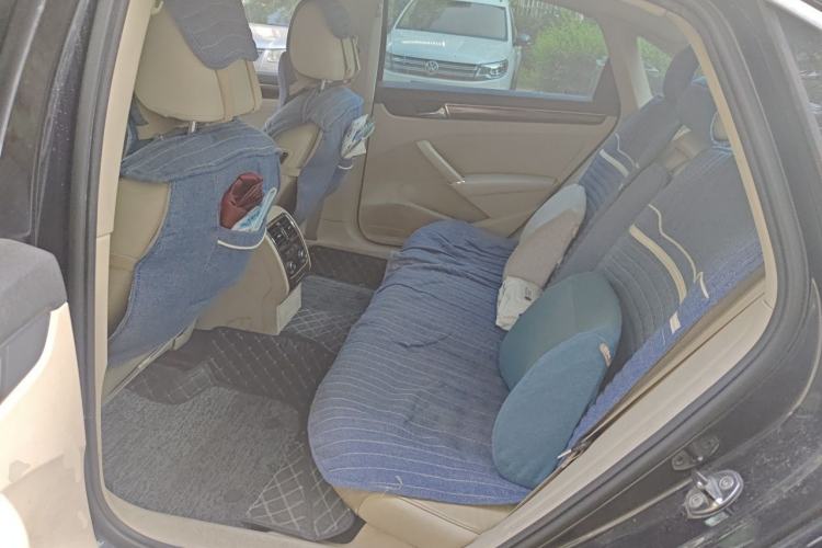 Used Volkswagen Passat 2011 1.8 TSI DSG Ultimate Edition Left Rear Seat