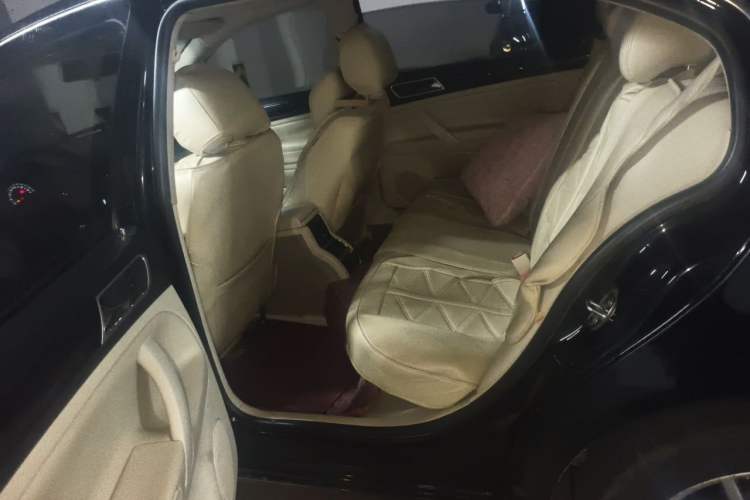 Used Volkswagen Passat 2011 1.8T Automatic Luxury Model Left Rear Seat