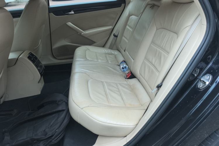 Used Volkswagen Passat 2011 1.8 TSI DSG Prestige Edition Left Rear Seat