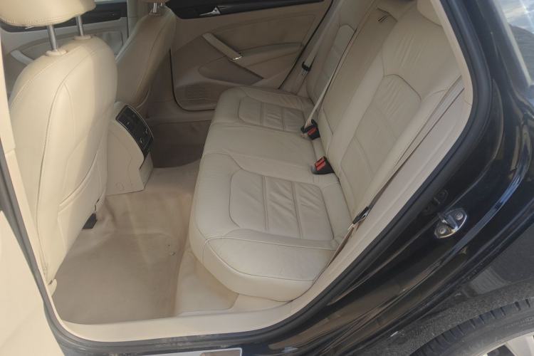 Used Volkswagen Passat 2011 1.8 TSI DSG Prestige Edition Left Rear Seat
