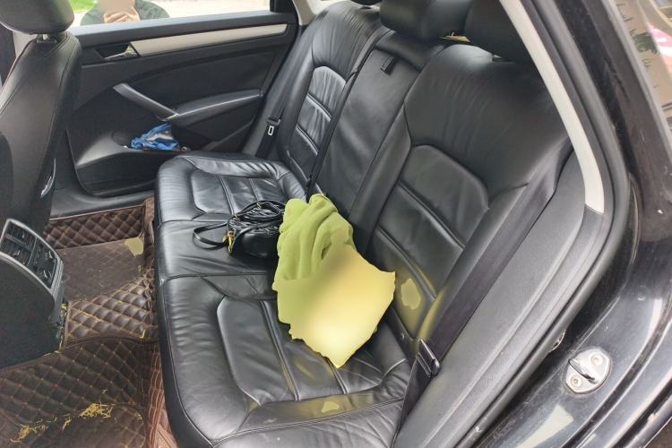 Used Volkswagen Passat 2011 1.8TSI Automatic Prestige Edition Left Rear Seat